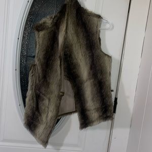 Real animal fur adult vest Medium/large.